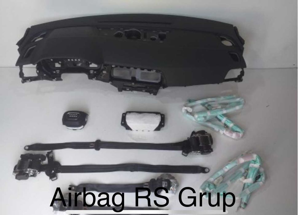 Audi Q5 Dashboard Airbags and Seat Belts