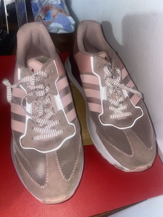 Tênis Adidas Rosa