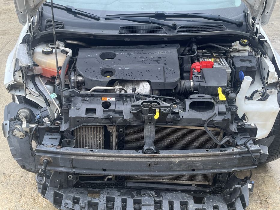 Ford Fiesta Mk7 1.6 TDCi 95 KM – uszkodzony