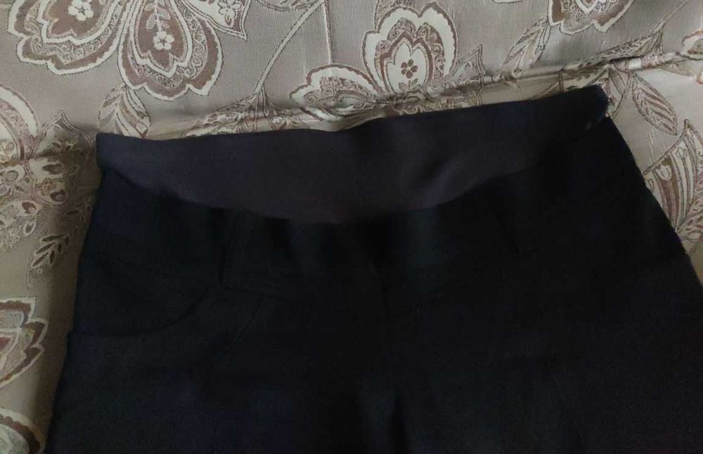 Брюки чорні класичні