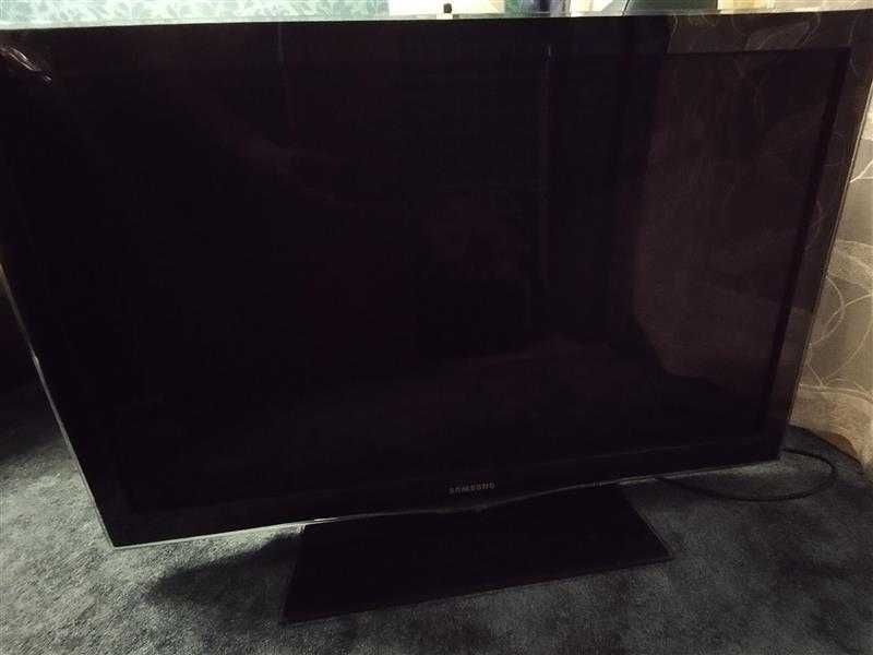 Telewizor Samsung LE40C650L1W + dekoder (DVBT)/android