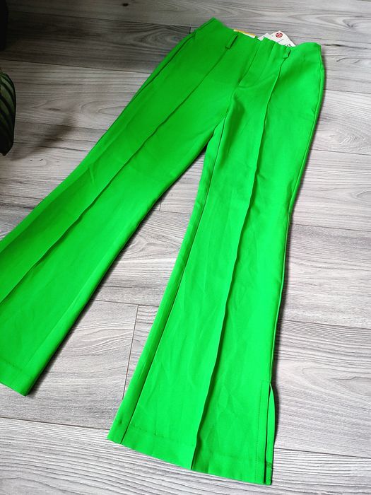 Nowe spodnie z metką xxs zielone dzwony eleganckie