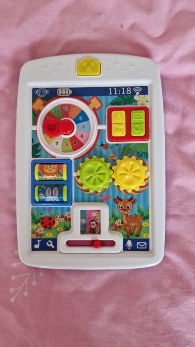 Дитячий ігровий планшет бізі