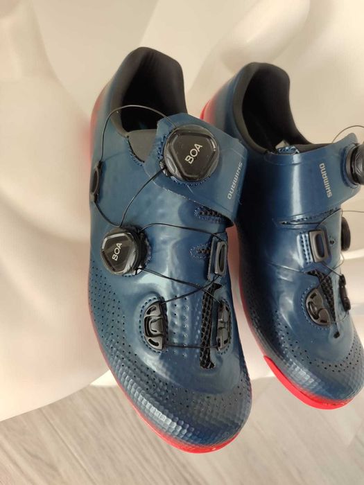 Sapatos Shimano em carbono rc702