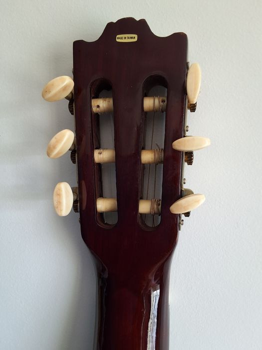 Guitarra como nova
