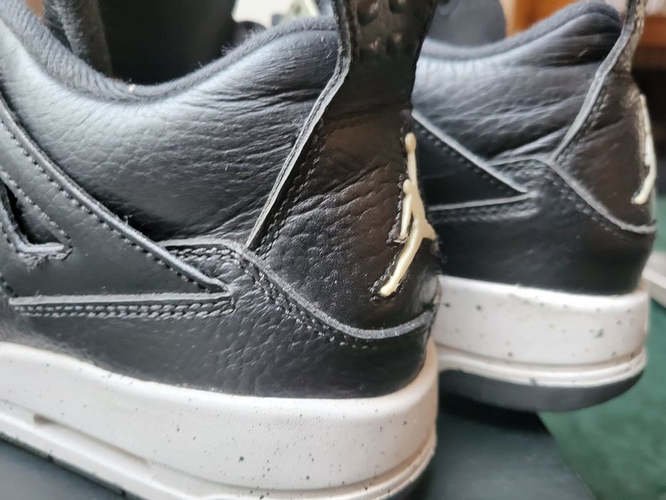 Nike Air Jordan 4 Retro NG