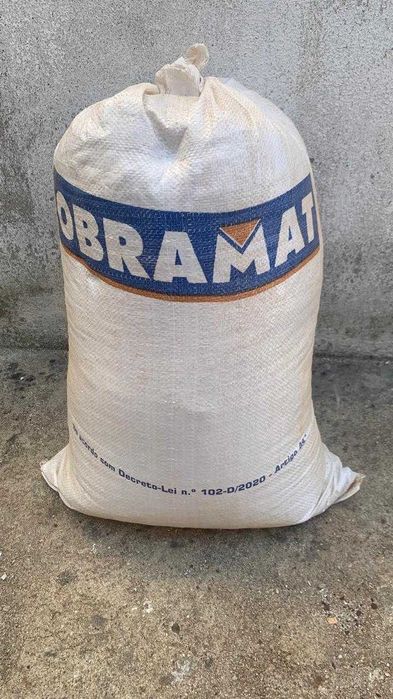 Aparas e serradura de madeira — 1 €/saco