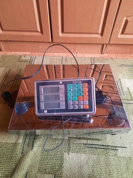 Продам ваги на 300кг.