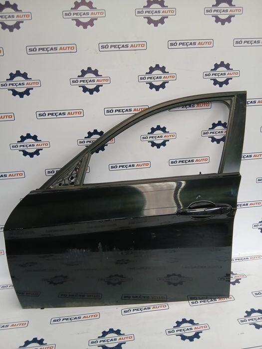 PORTA FRENTE ESQUERDA PRETO BMW 320D 2.0D E90 ANO: 2011