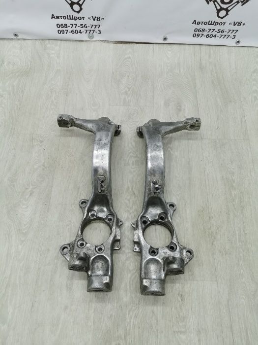 Поворотний кулак цапфа Audi A6 C6  A4 B6 B7 А6 С5 С6 А4