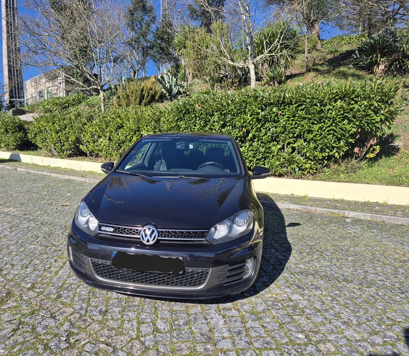 VW Golf.    GTD     - 3 portas