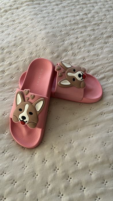 Rozowe klapki sinsay 36 corgi