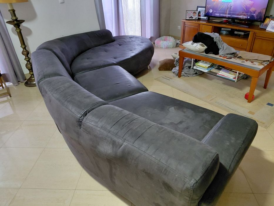 Sofá bastante confortavel