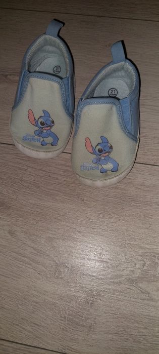 Buciki/kapcie niemowlęce dla chłopca rozm.21
