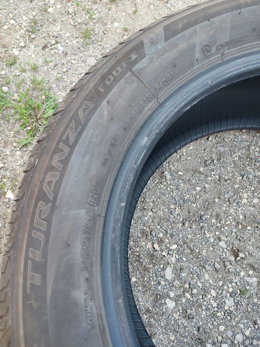 Pojedyncza opona Bridgestone Turanza T001 225/55/17 97W