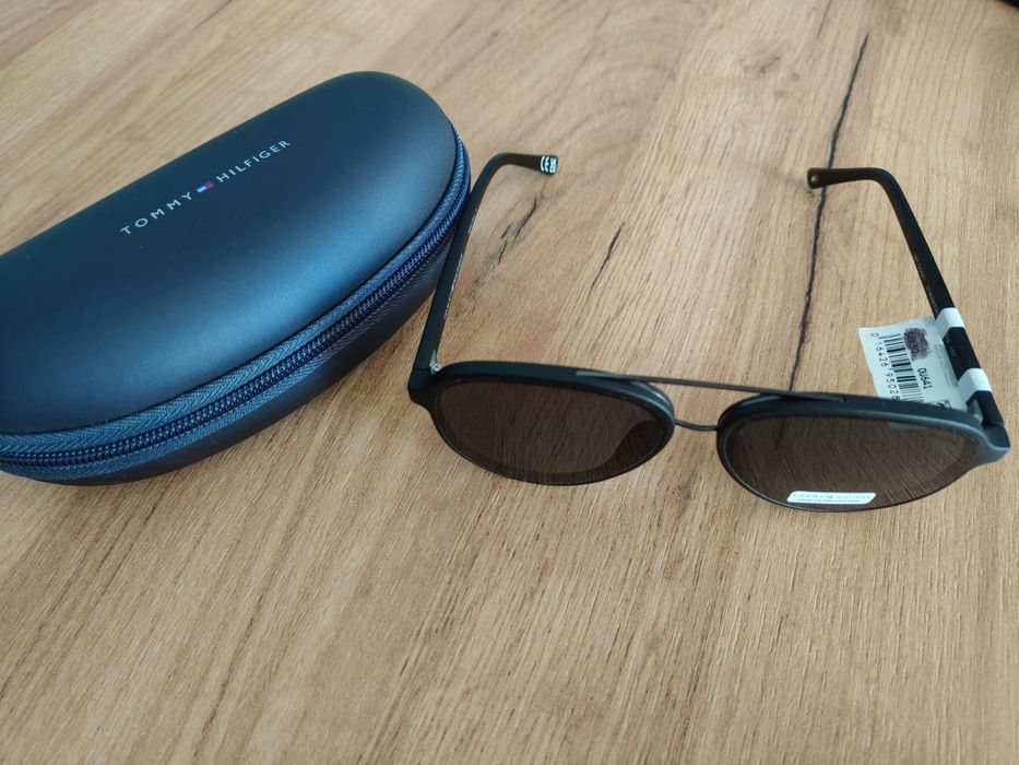 Okulary przeciwsłoneczne Tommy Hilfiger