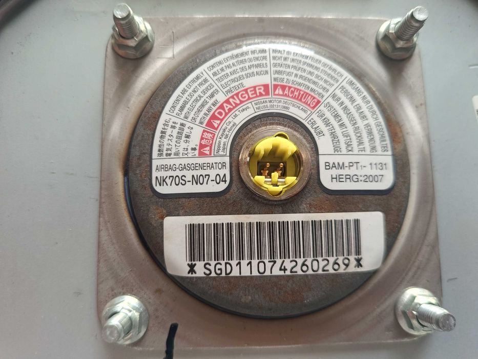 Poduszka kierowcy AIRBAG Nissan CABSTAR 35.13 z 2008roku 2,5D 130KM