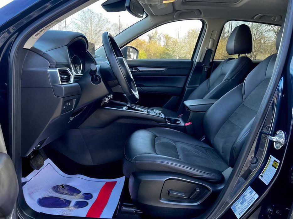 Mazda CX-5 Touring      2020