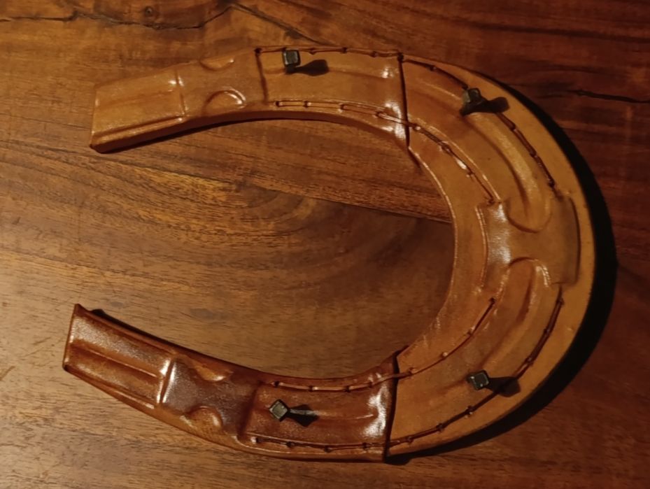 dekoracyjny wieszak ścienny w kształcie podkowy