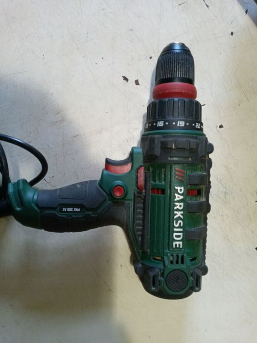 Дрель під ремонт або деталі