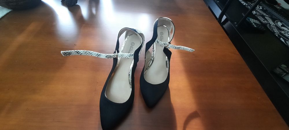 sapatos de salto alto