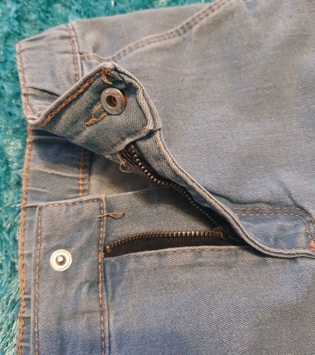 Super Jeansy r. 122 JAK NOWE