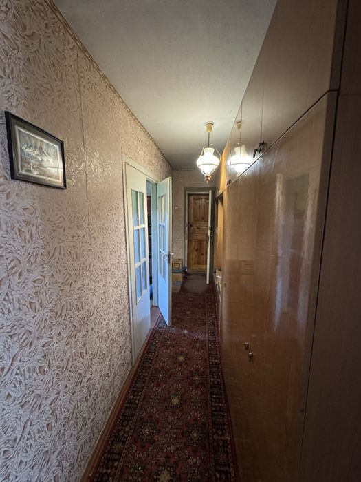 Продається двокімнатна Чешка
