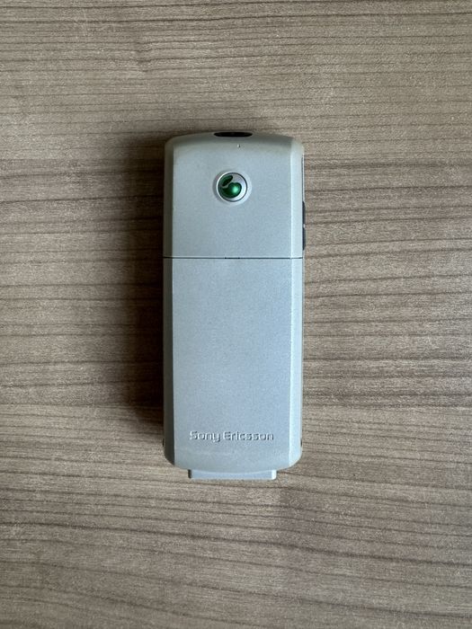Мобильный телефон Sony Ericsson T230