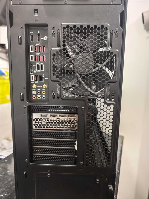 PC GAMING ryzen 7600X 32GB DDR5 rtx 5070 disco 2tb