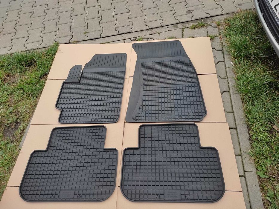 NOWE Dywaniki gumowe MITSUBISHI ASC od2010r dopasowane korytka korytko