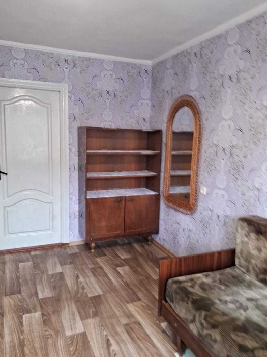 Сдаётся комната в коммуналке