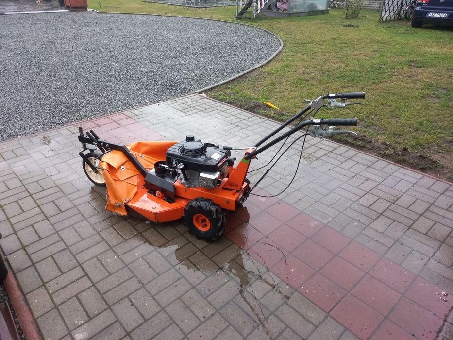 Karczownica/kosiarka Honda Brumi SM60