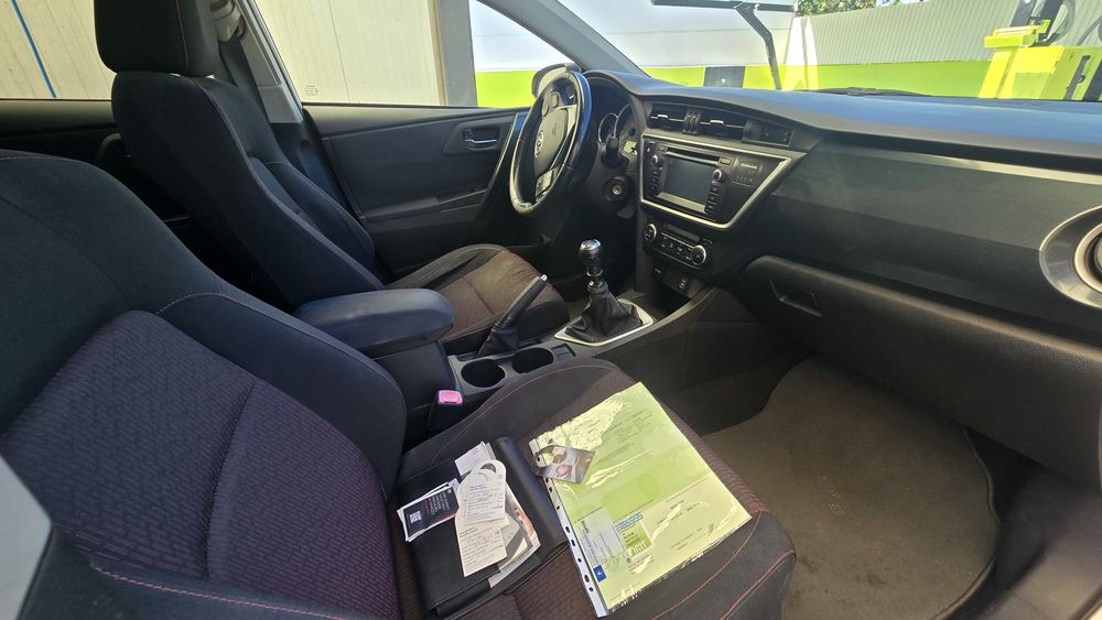 Toyota Auris Sport 1.4D-4D sempre assistido na  Toyota.