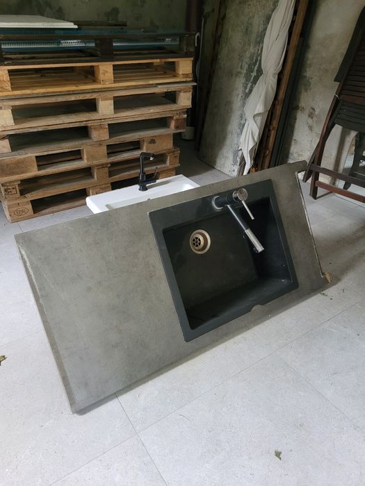Źlewozmywak  duży z baterią i odpływem