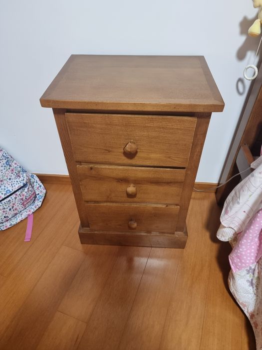 Mobília quarto de casal madeira maciça lisa