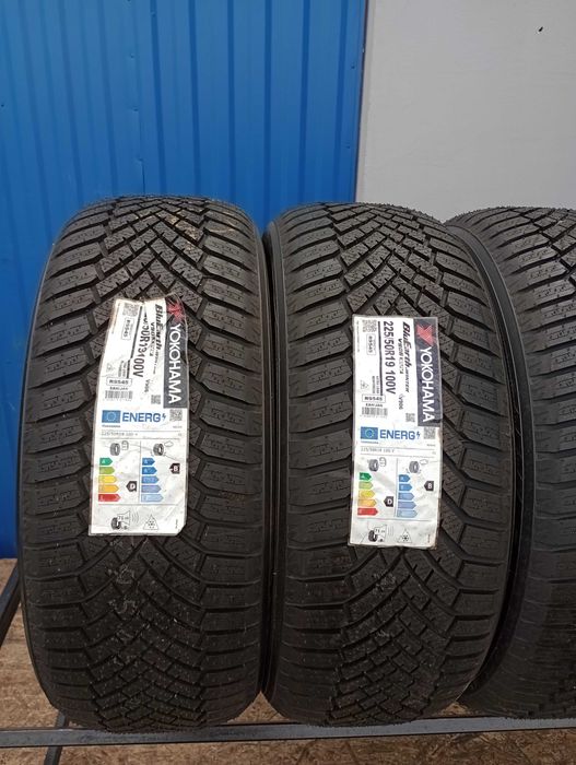 Opony zimowe 225/50 R19 100V Yokohama Bluearth Winter V906 Suv 25rok