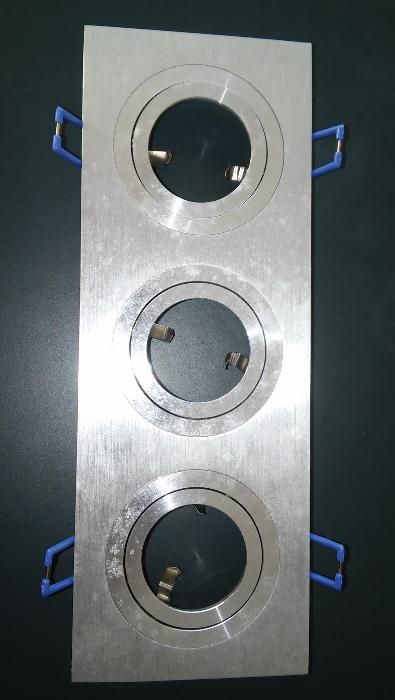 Foco triplo em aço inox novo