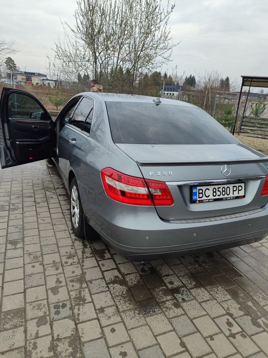 Продам Mercedes-Benz w212 E200