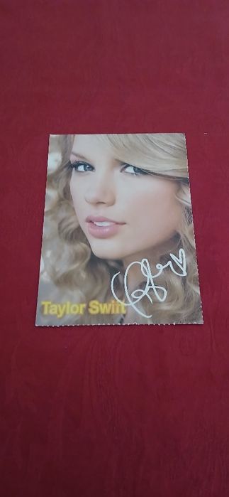 Postal Taylor Swift, novo