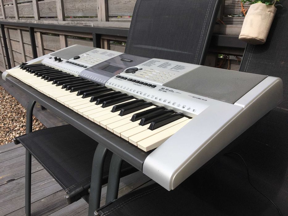 Keyboard Yamaha PSR E403