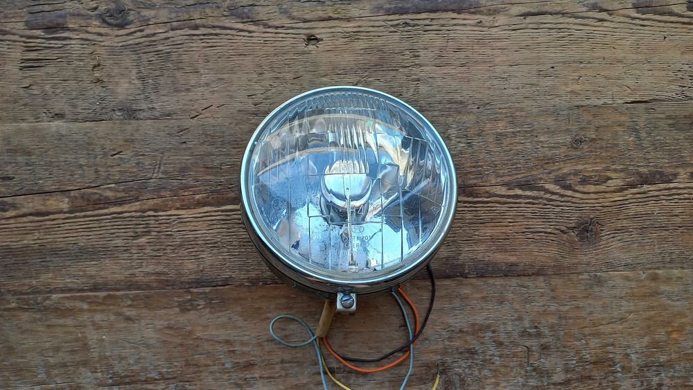 Фара передняя на мотоцикл