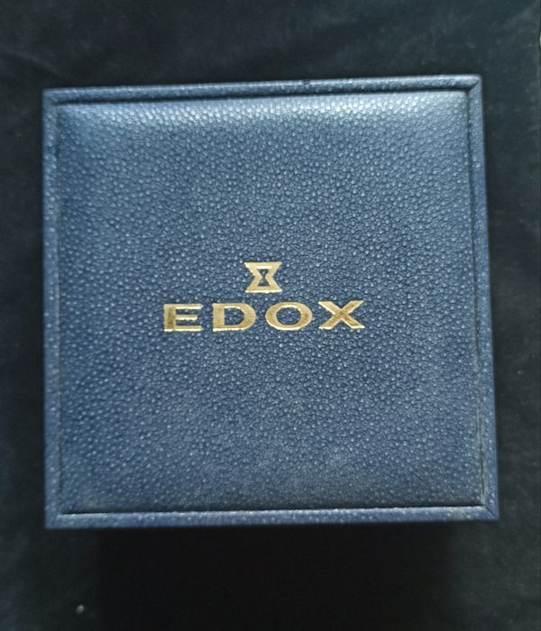 Продам наручные часы EDOX