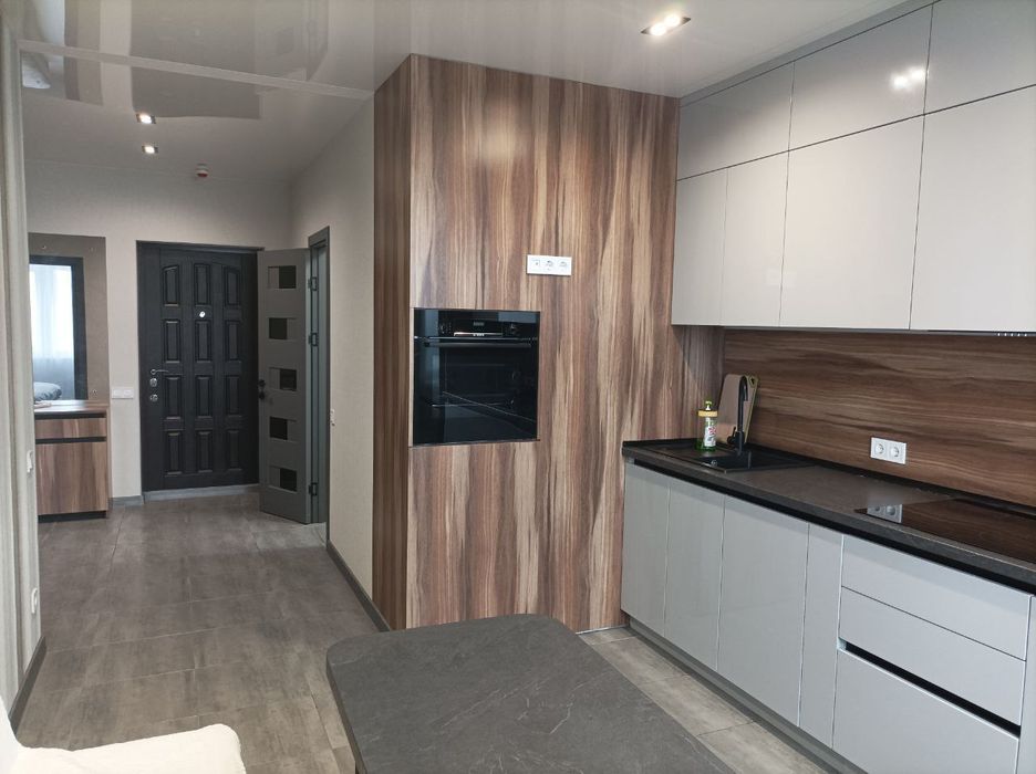 Посуточно. 49 Жемчужина. Таирова. Эпицентр. Небесной Сотни