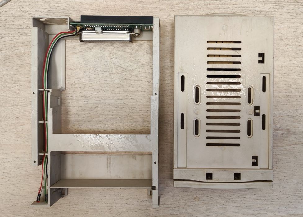 Kieszeń na dysk HDD 3,5' ATA IDE do zatoki 5,25 sprawna technicznie