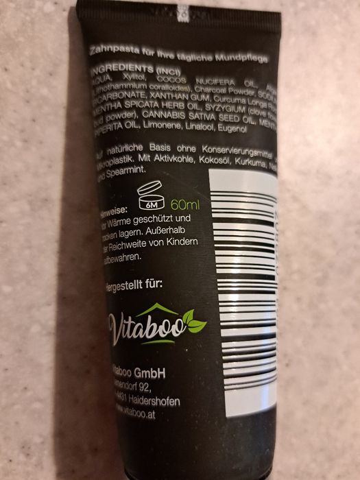 Зубная паста ЧЁРНАЯ