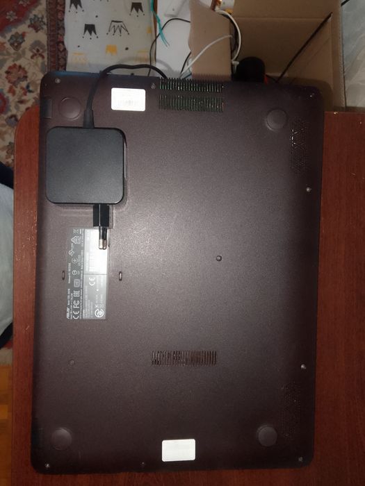 Ноутбук ASUS        X507M