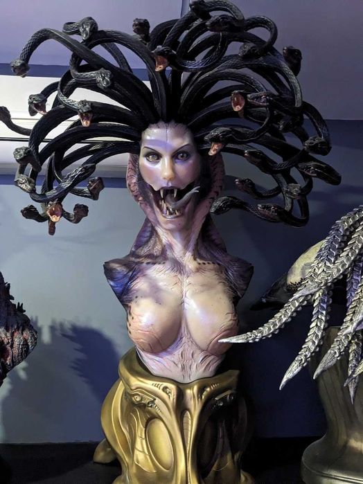 Estátua Elite Creature Collectibles Medusa