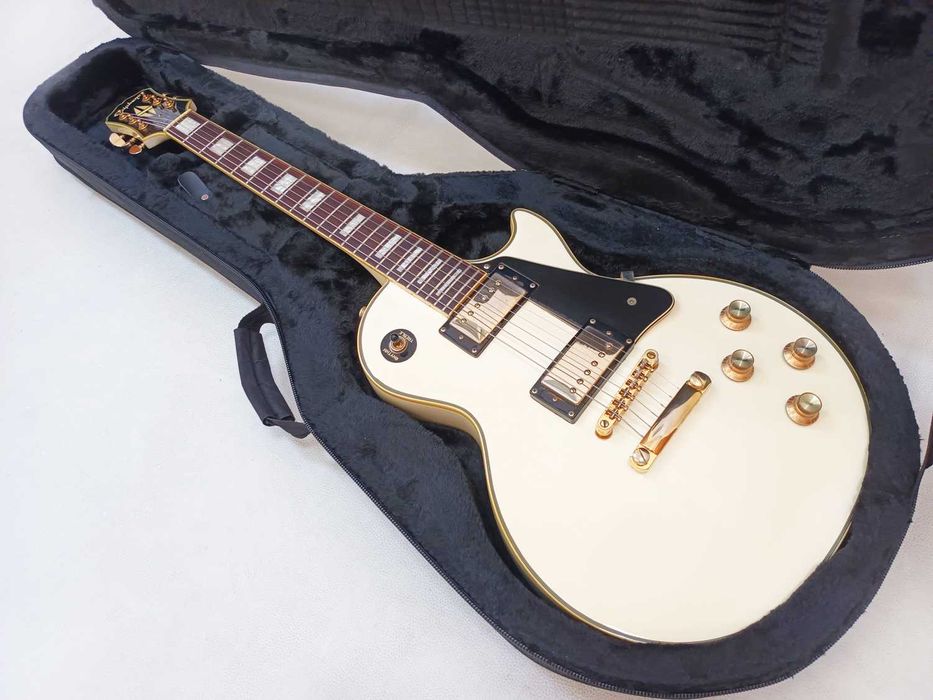 Epiphone Les Paul Custom - Alpine White - c/ estojo Gator