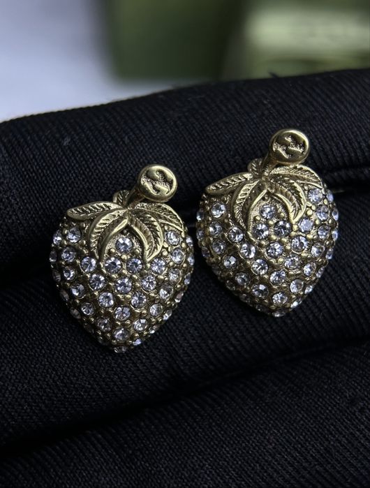 Сережки в стилі gucci в повному фірмовому пакуванні.