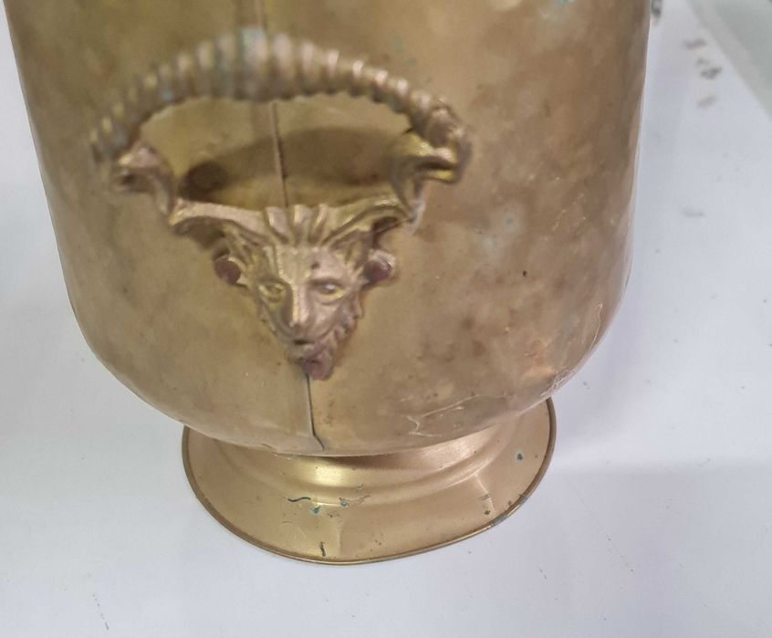 Peça em Latão Antigo